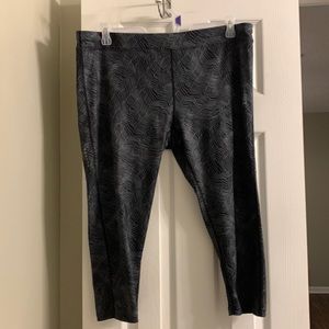 Nike Dri Fit Size 2XL Capri Length Pants